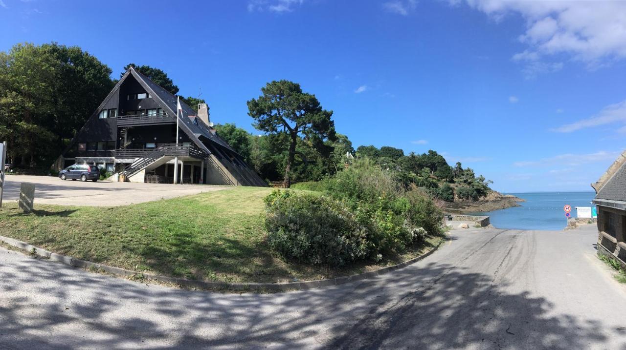 Auberge De Jeunesse Hi カンカル エクステリア 写真