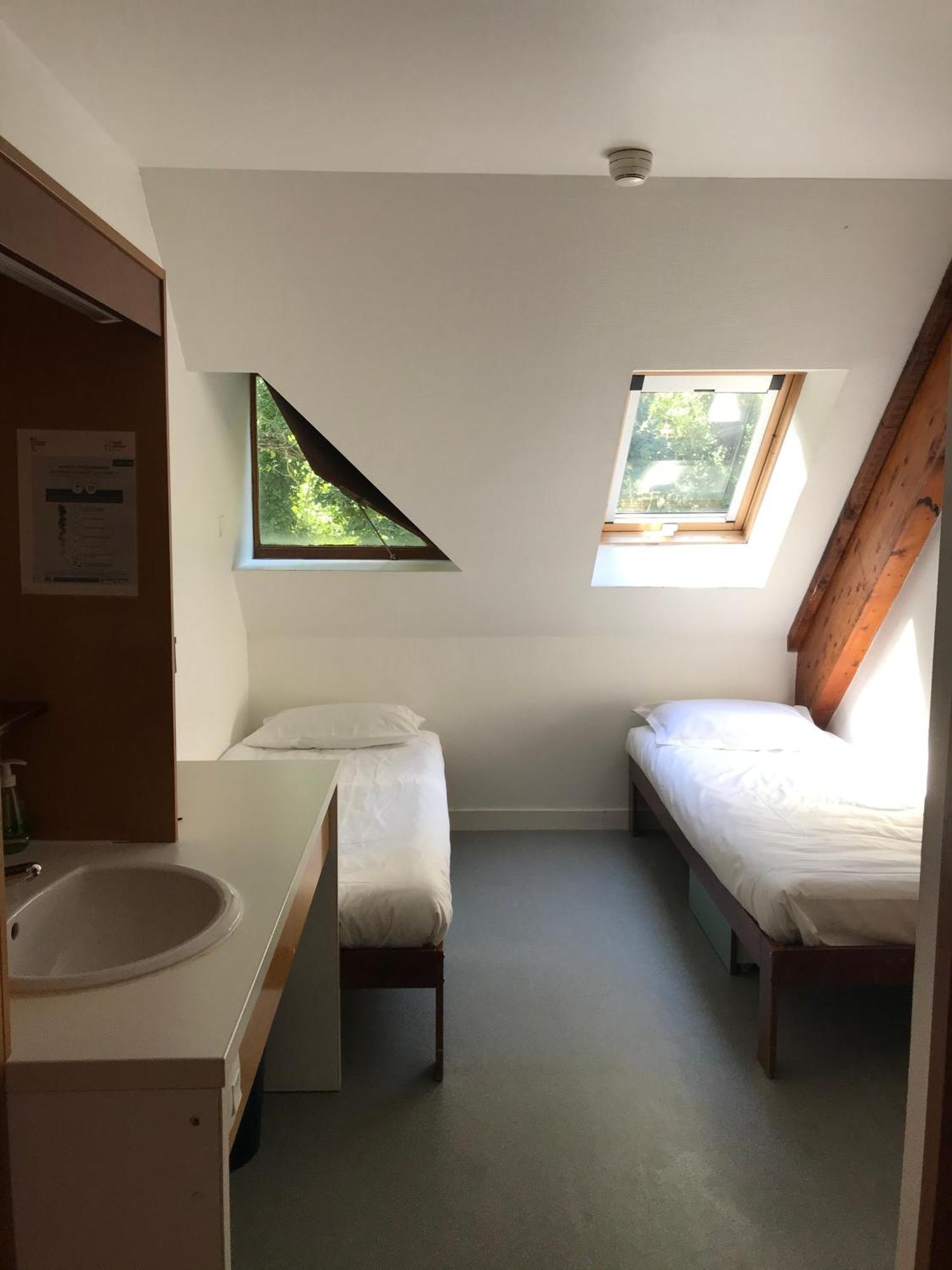 Auberge De Jeunesse Hi カンカル エクステリア 写真